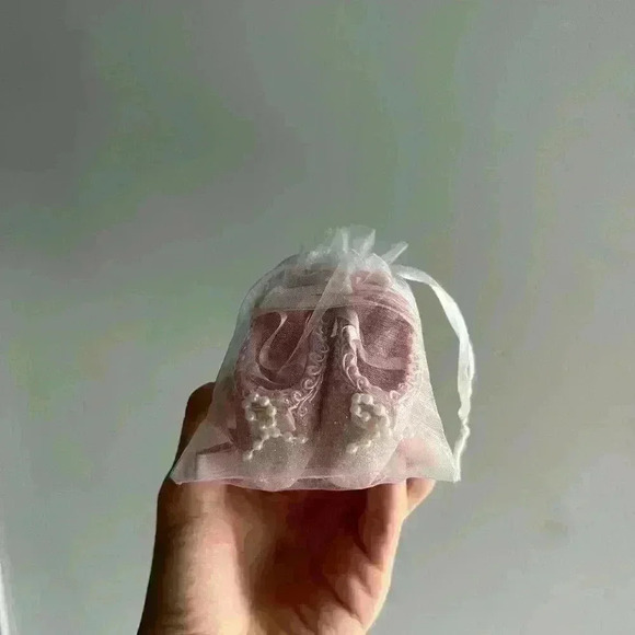 NWT Kur Pink Glitter Ballet Slipper Ballerina Ornament - Ornament Gift Idea - Picture 4 of 11